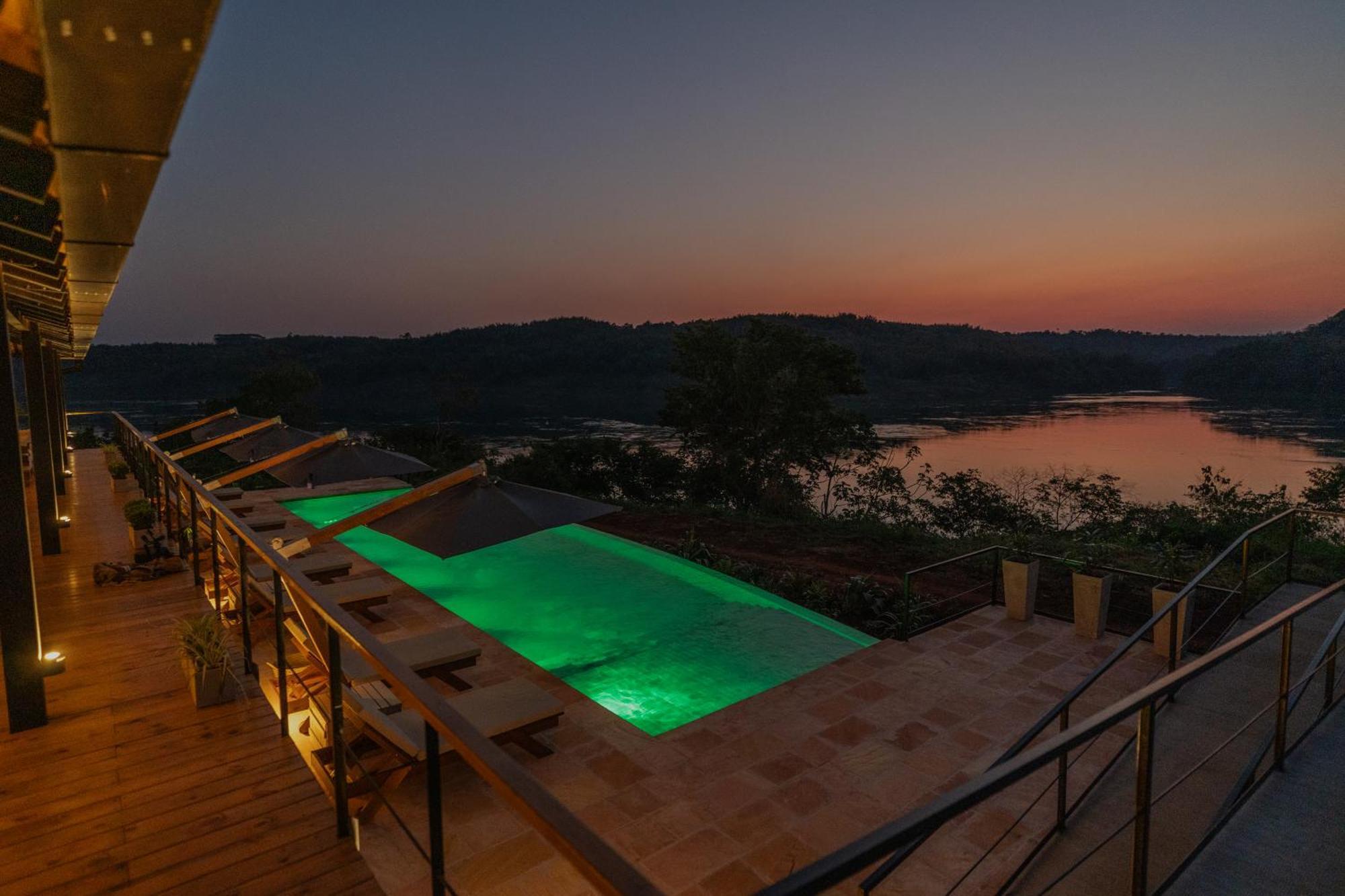 Reserva Natural Iguazu - Pristine Luxury Camp Puerto Libertad Exterior photo